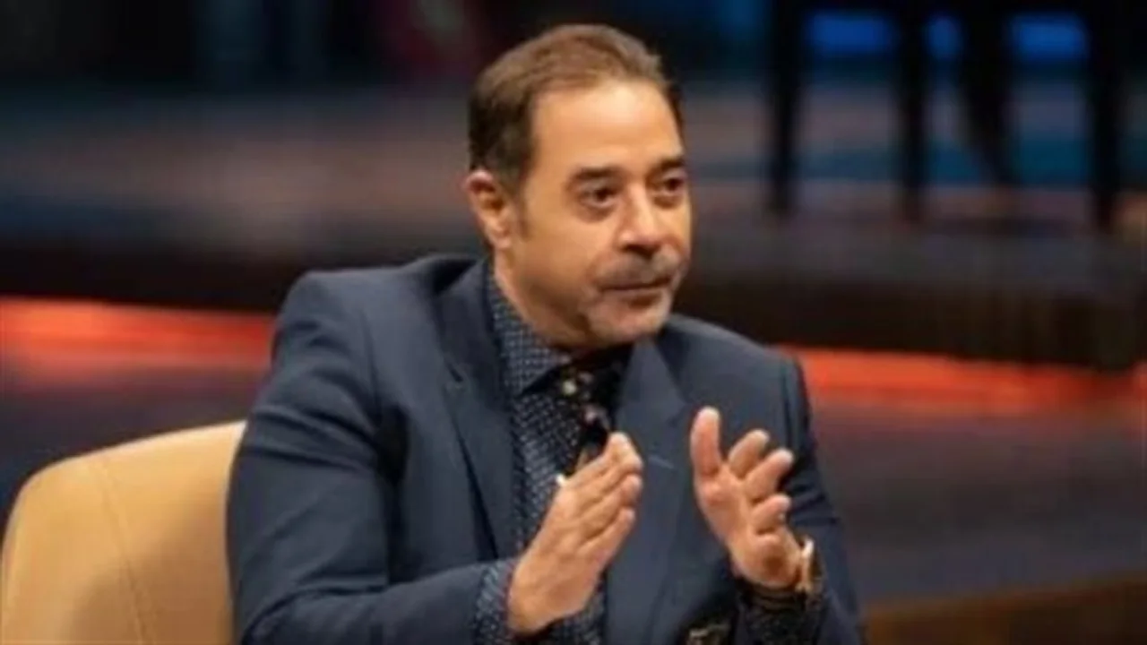 ثنائي غنائي.. مدحت صالح يطرح أغنية ناقصك إيه بمشاركة نجله أدهم